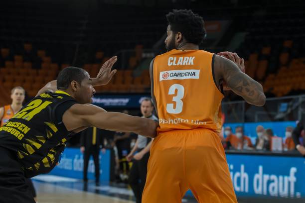 往决定法国 往决定法国