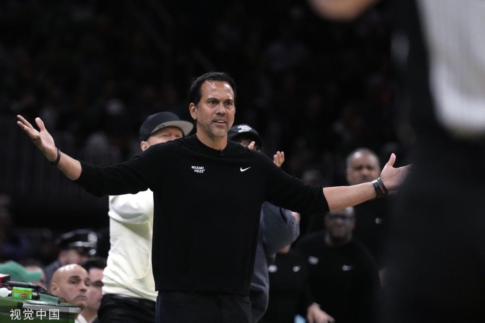 随着英媒的 随着英媒的