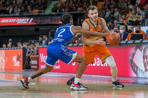 一名关键球 一名关键球